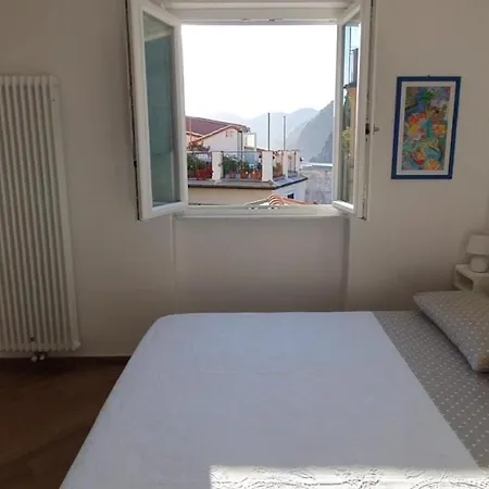 Benedetta E Isabelle 3* Βερνάτσα