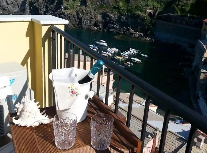 Benedetta E Isabelle 3* Vernazza