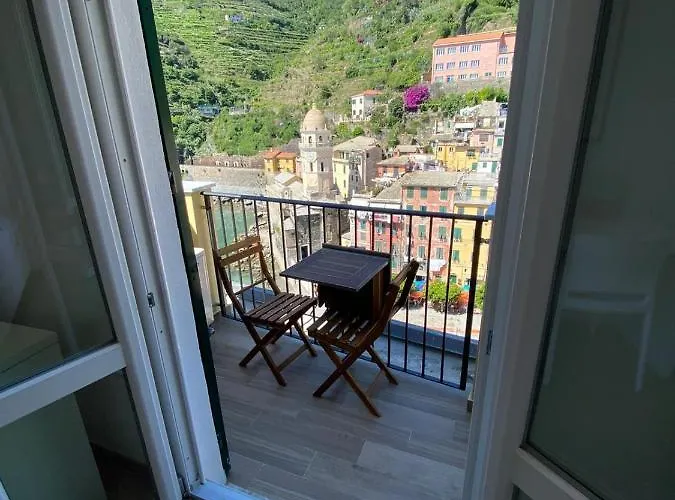 Benedetta E Isabelle 3* Vernazza