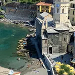 Benedetta E Isabelle Vernazza