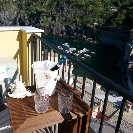 Benedetta E Isabelle 3* Vernazza