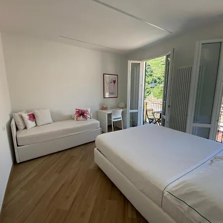 Benedetta E Isabelle Gasthof Vernazza